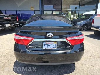 2015 Toyota Camry LE – miniatura 5