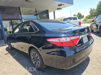 2015 Toyota Camry LE – miniatura 6
