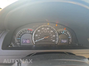 2015 Toyota Camry LE – miniatura 12