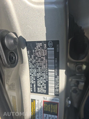 2015 Toyota Camry LE – miniatura 14