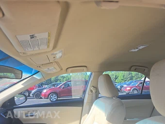 2015 Toyota Camry LE – miniatura 18