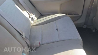 2015 Toyota Camry LE – miniatura 23