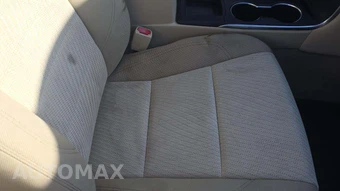 2015 Toyota Camry LE – miniatura 38
