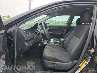 2015 Toyota Camry LE - miniatura 3