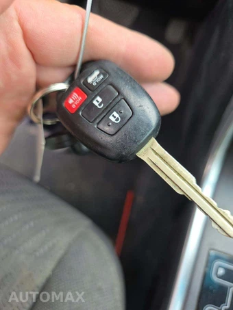 2015 Toyota Camry LE - miniatura 5