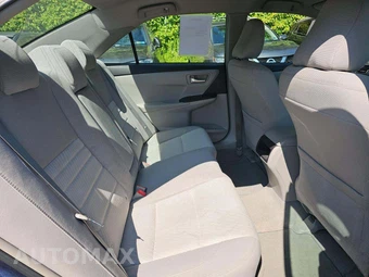2015 Toyota Camry LE – miniatura 16