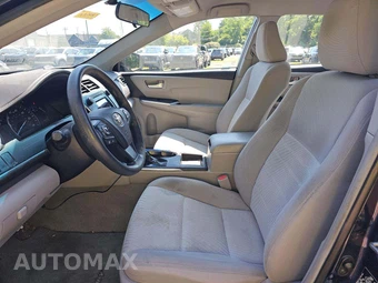 2015 Toyota Camry LE – miniatura 6