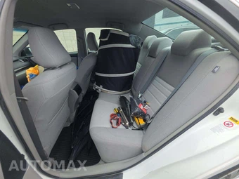 2015 Toyota Camry LE - miniatura 13