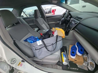 2015 Toyota Camry LE - miniatura 18
