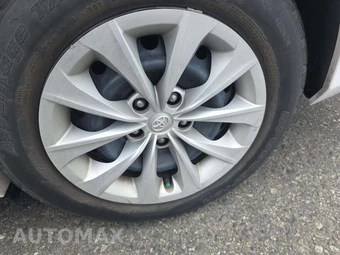 2015 Toyota Camry LE - miniatura 26