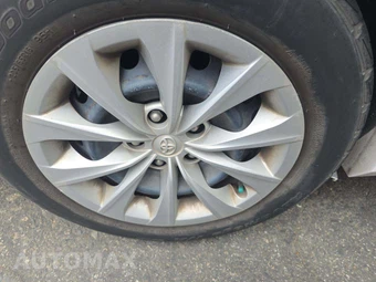 2015 Toyota Camry LE - miniatura 27