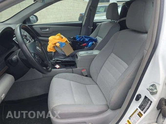 2015 Toyota Camry LE - miniatura 6