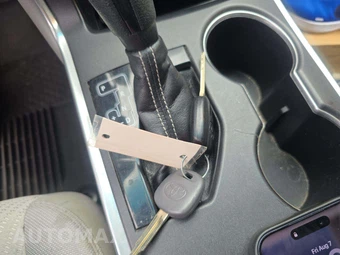 2015 Toyota Camry LE - miniatura 8