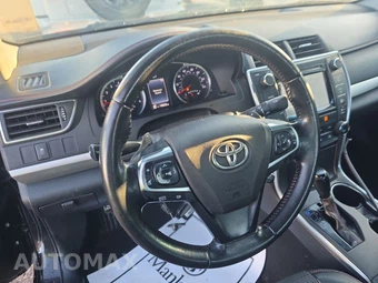 2015 Toyota Camry SE - miniatura 11
