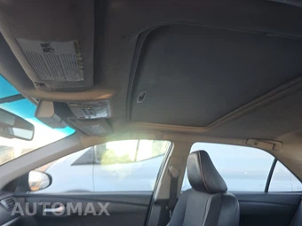 2015 Toyota Camry SE - miniatura 18