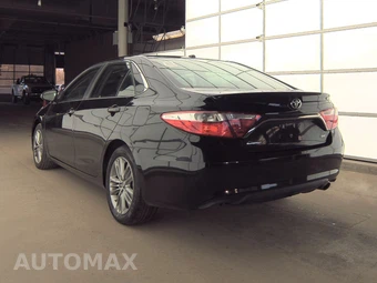 2015 Toyota Camry SE - miniatura 4
