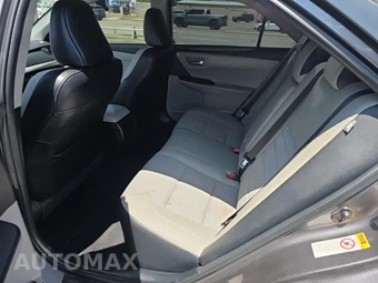 2015 Toyota Camry SE - miniatura 16