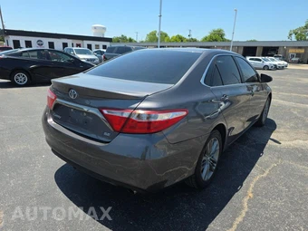2015 Toyota Camry SE - miniatura 4