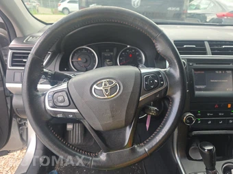 2015 Toyota Camry SE – miniatura 10