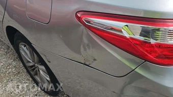 2015 Toyota Camry SE – miniatura 20