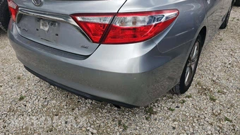 2015 Toyota Camry SE – miniatura 24