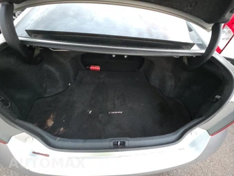 2015 Toyota Camry SE – miniatura 16