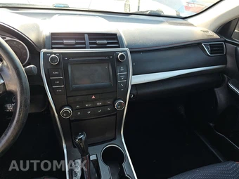 2015 Toyota Camry SE – miniatura 11