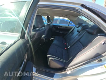 2015 Toyota Camry SE – miniatura 13