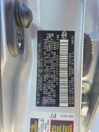 2015 Toyota Camry SE – miniatura 14
