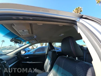 2015 Toyota Camry SE – miniatura 19