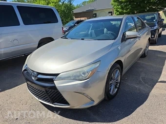 2015 Toyota Camry SE