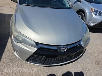 2015 Toyota Camry SE - miniatura 2