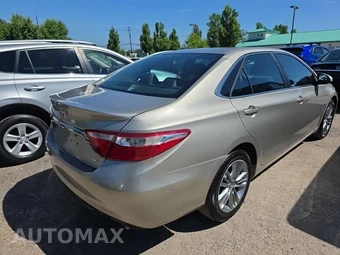 2015 Toyota Camry SE - miniatura 4