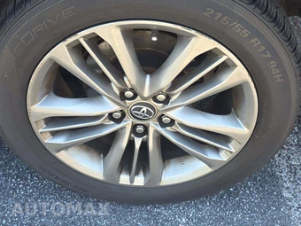 2015 Toyota Camry SE – miniatura 22