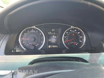 2015 Toyota Camry SE – miniatura 9