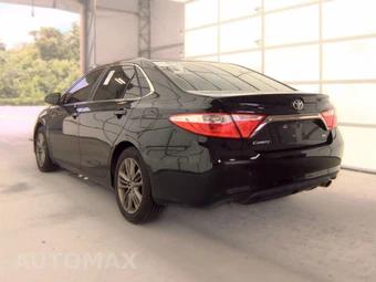 2015 Toyota Camry SE – miniatura 6