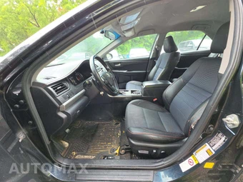2015 Toyota Camry SE – miniatura 6