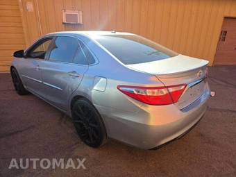 2015 Toyota Camry SE – miniatura 2