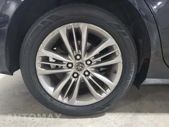 2015 Toyota Camry SE - miniatura 18
