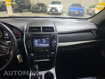 2015 Toyota Camry SE - miniatura 7