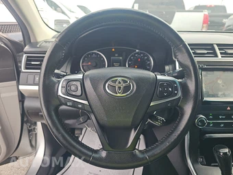2015 Toyota Camry SE - miniatura 10