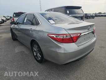 2015 Toyota Camry SE - miniatura 6