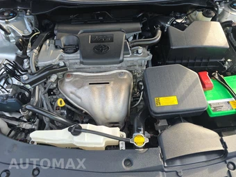 2015 Toyota Camry SE – miniatura 15