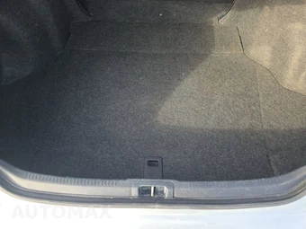 2015 Toyota Camry SE – miniatura 16