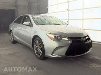 2015 Toyota Camry SE – miniatura 3