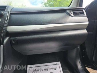 2015 Toyota Camry SE – miniatura 19