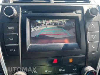 2015 Toyota Camry SE - miniatura 10
