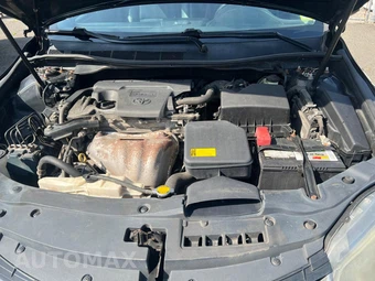 2015 Toyota Camry SE - miniatura 12