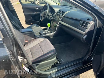 2015 Toyota Camry SE - miniatura 7