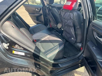2015 Toyota Camry SE - miniatura 8